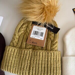 North Face Women's Oh Mega Fur Pom Beanie